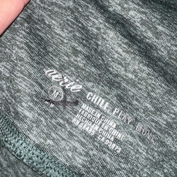 Aerie High Waisted Ruffle Side 25” L Leggings in Olive Green Size Medium EUC - Picture 4 of 8